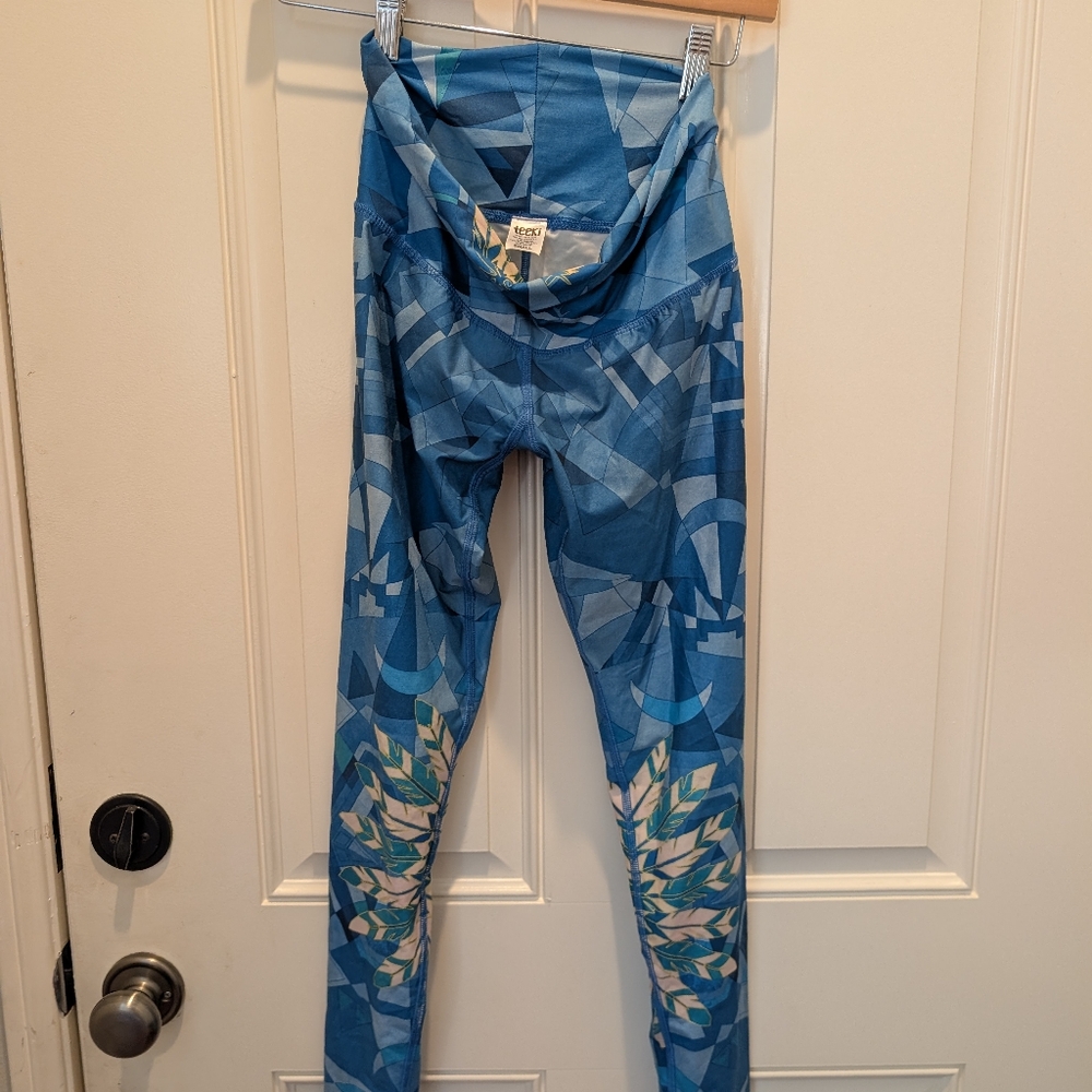 Teeki Blue Geometric Leggings